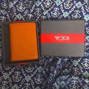 Tumi wallet